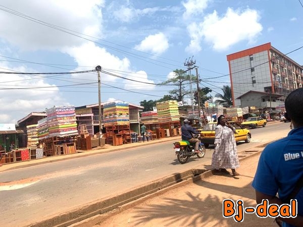 Image principale de OPPORTUNITÉ EN OR à SAISIR EN PLEIN CENTRE-VIl