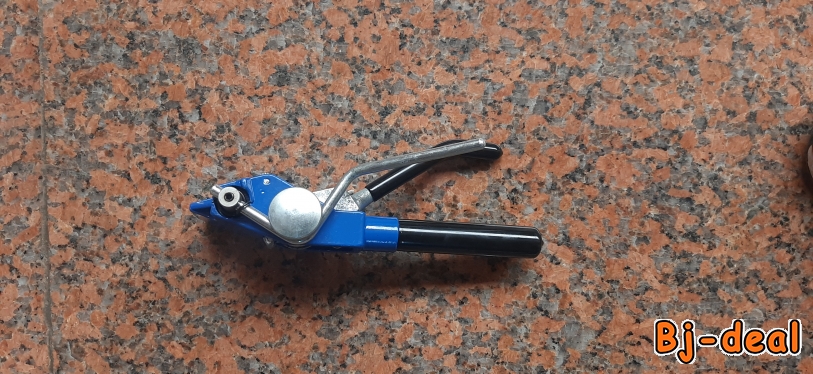 Image principale de Cercleuse manuelle pour acier