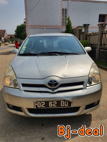 Main image of TOYOTA COROLLA 7 PLACES