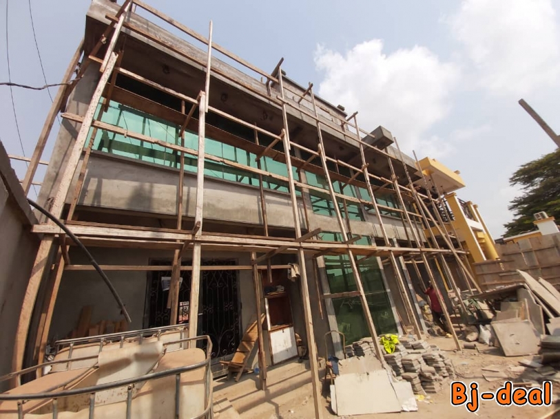 Image principale de Espace Commercial de type BANQUE à louer