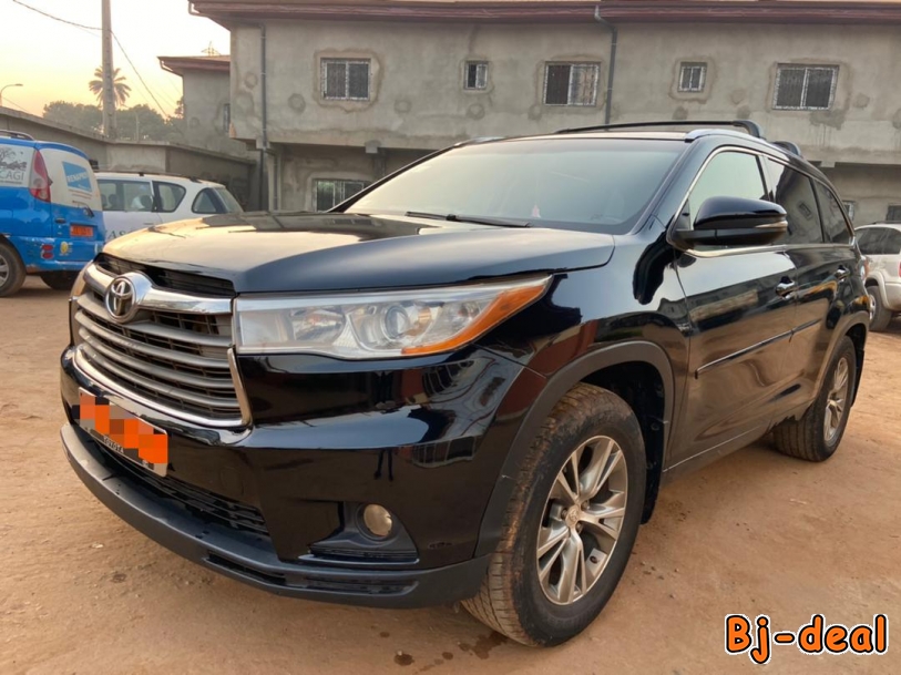 Main image of Vente toyota highlander 2016