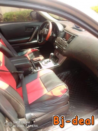 Main image of Infiniti fx35 année 2008