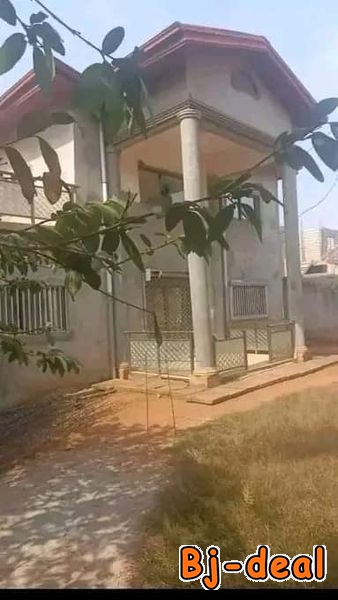 Main image of Duplex titré à vendre à Odza plaque LB