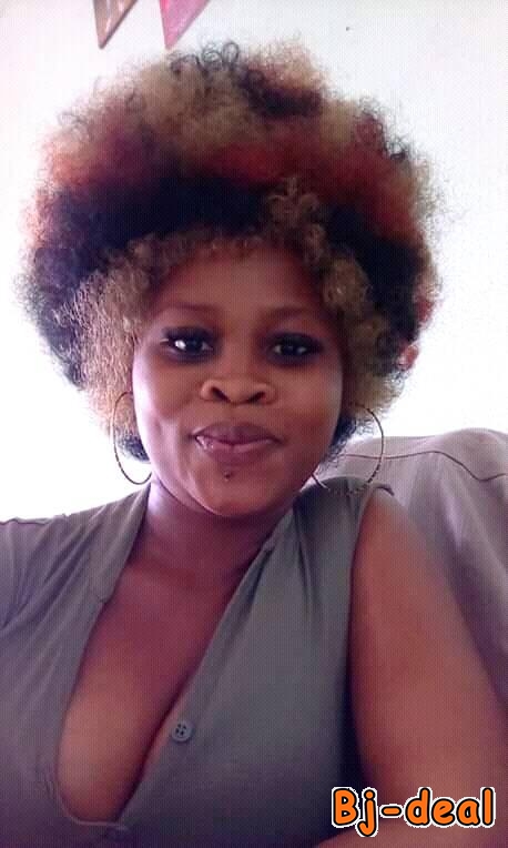 Main image of Jeune fille de 24 ans dispo pour partie coquine