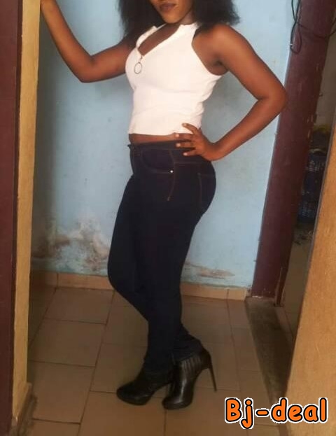 Main image of Massage relaxant érotique et partie sexe coquine