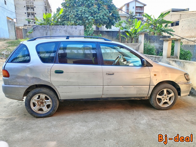 Main image of TOYOTA PICNIC 7 PLACES