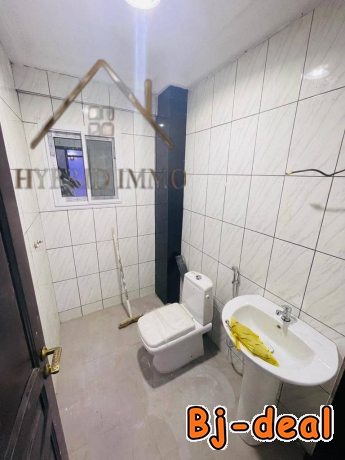 Main image of Studio ultra moderne avec piscine fibre optique