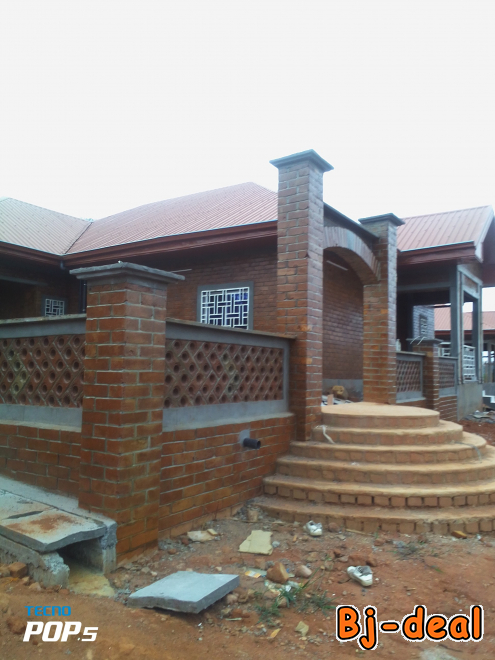 Main image of Construction en briques de terre nous