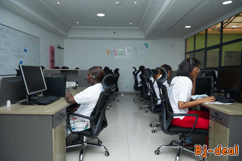 Main image of Téléconseillers à vivaCall CMR