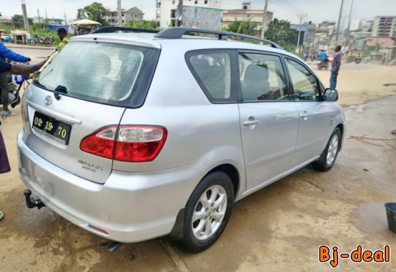 Main image of Vente Toyota Avensis verso 2005