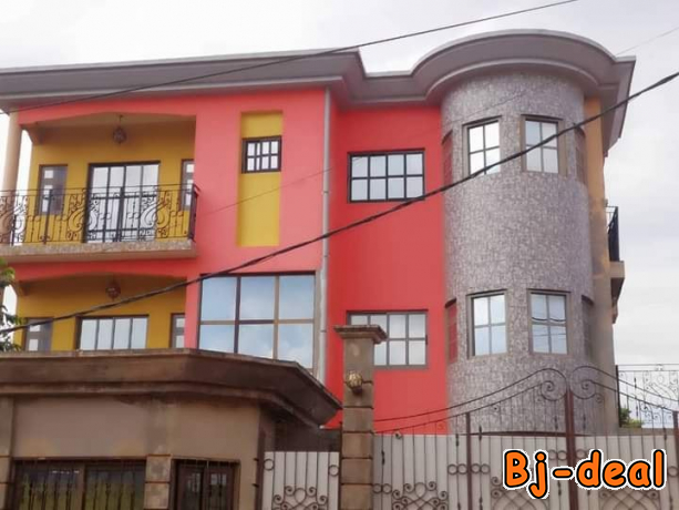 Main image of Immeuble a vendre à nkondengui