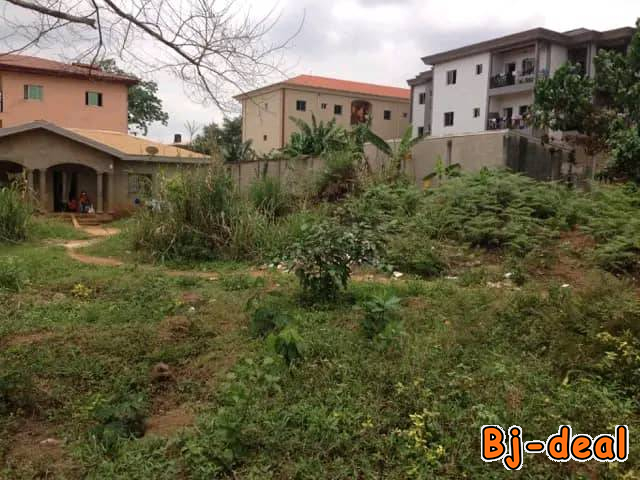 Image principale de 500 m2  de terrain à vendre