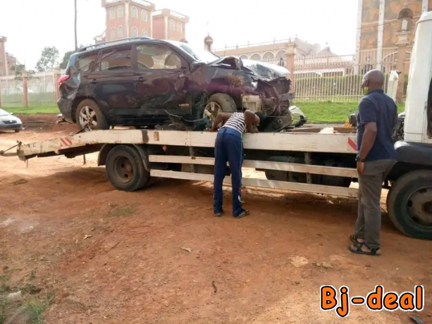 Image principale de Faite nous confiance en terme de remorque