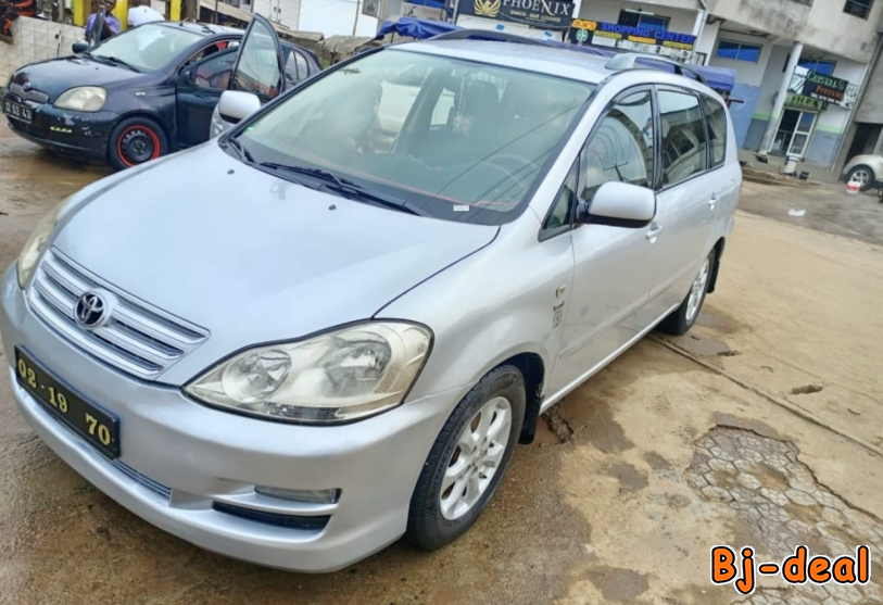 Main image of Vente Toyota Avensis verso 2005
