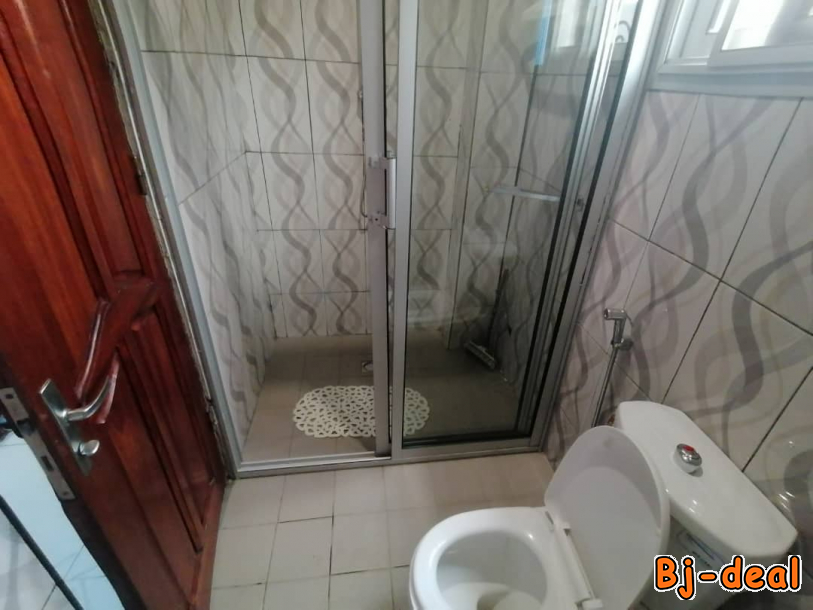 Main image of Studio avec groupe électrogène logbessou