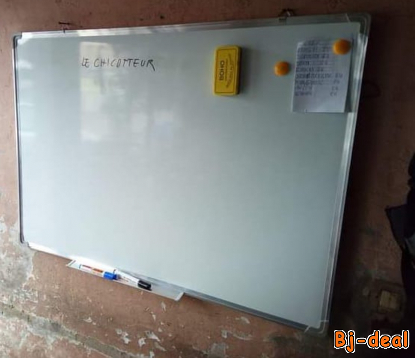 Image principale de Tableau Blanc Magnetique 90 à 120cm