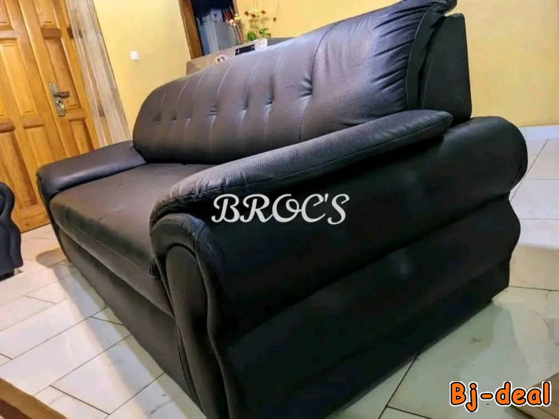 Image principale de Salon cuire 5 places importé