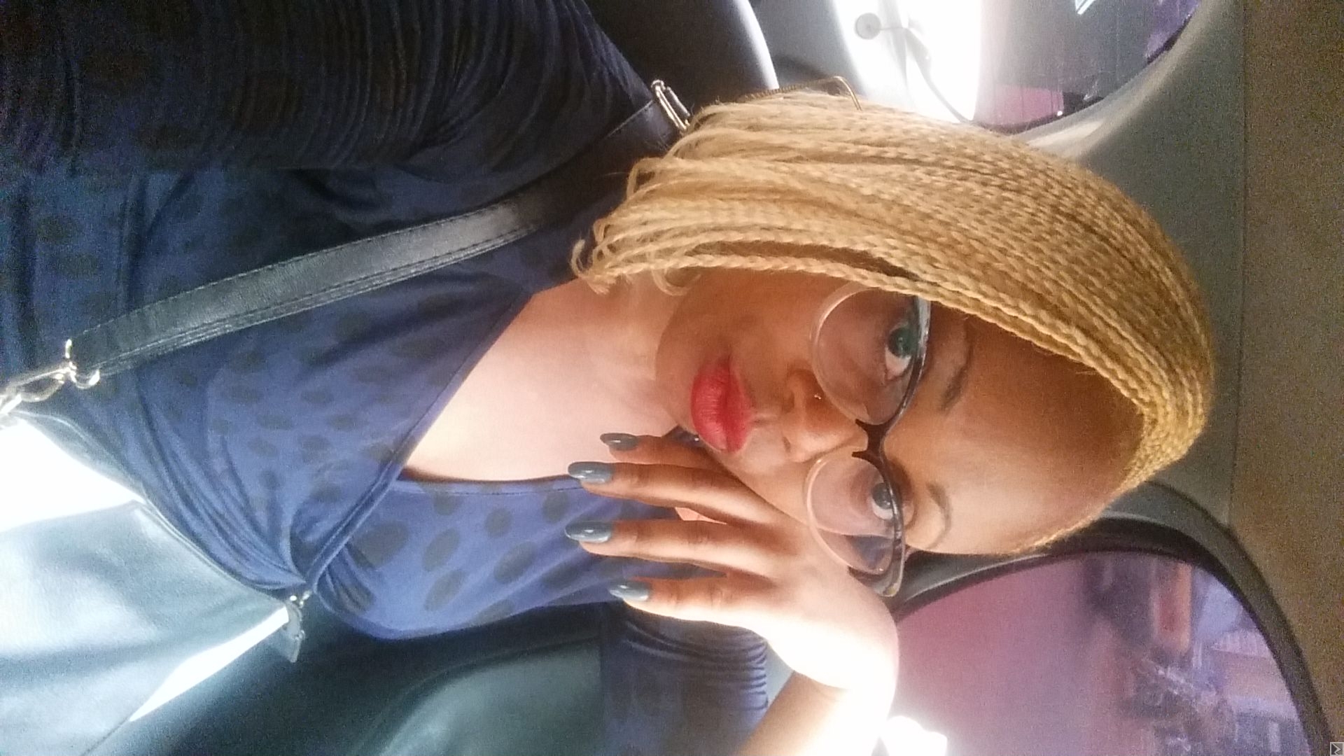 Main image of esthéticienne masseuse a domicile