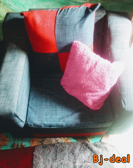 Image principale de Salon en très bon état trois pièces