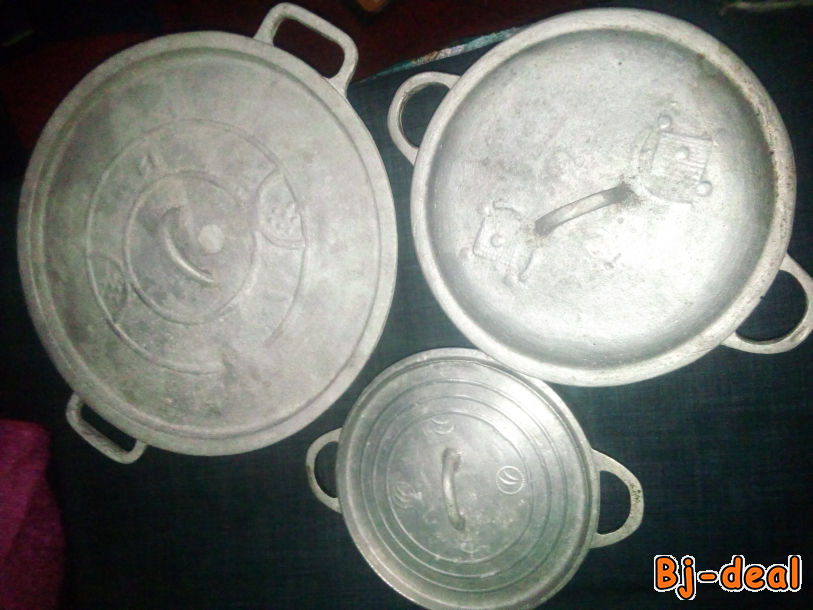 Image principale de Trois Marmites neuves