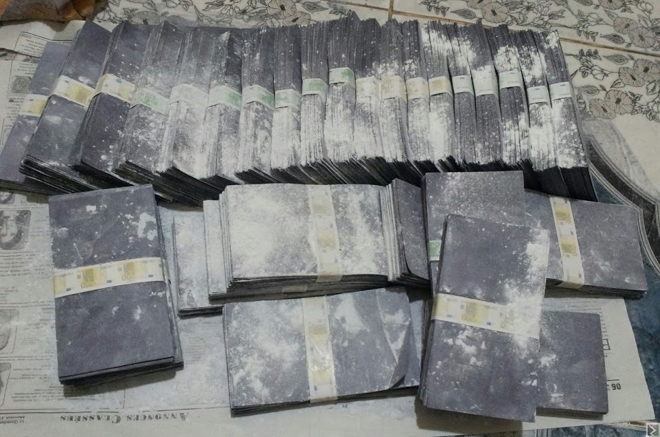 Image principale de laboratoire d'analyse de chimie monétaire