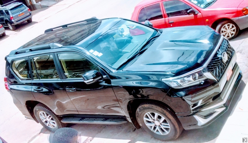 Main image of Chocho PRADO LAND CRUISER 2019