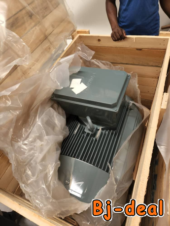 Image principale de VENTE DES MOTEURS INDUSTRIELS NEUFS