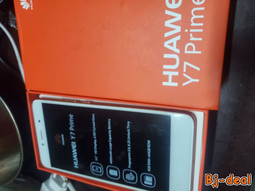 Main image of Huawei Y7 Prime Scellé en Solde