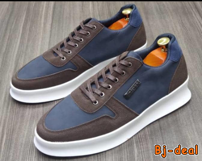 Image principale de Chaussures Vans Noire Kaki