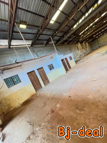 Image principale de entrepôt a louer