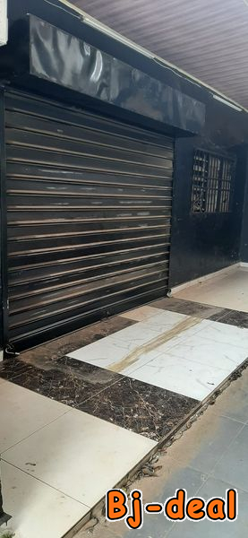 Image principale de local commercial a louer