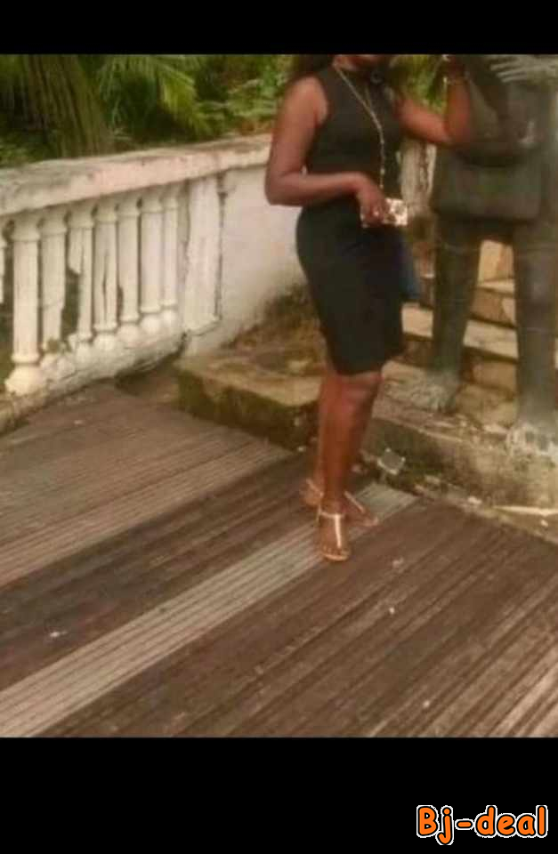 Main image of Belle Nigériane  cochonn de passage dans la ville