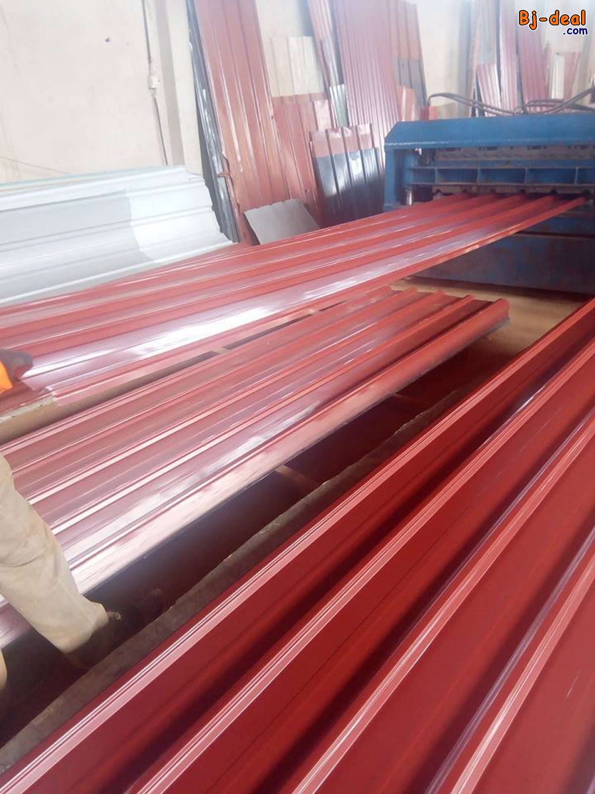 Main image of VENTE AU PRIX DE GROS Tôles bacs tuiles lisses ondulées accessoires aluminium aluzinc