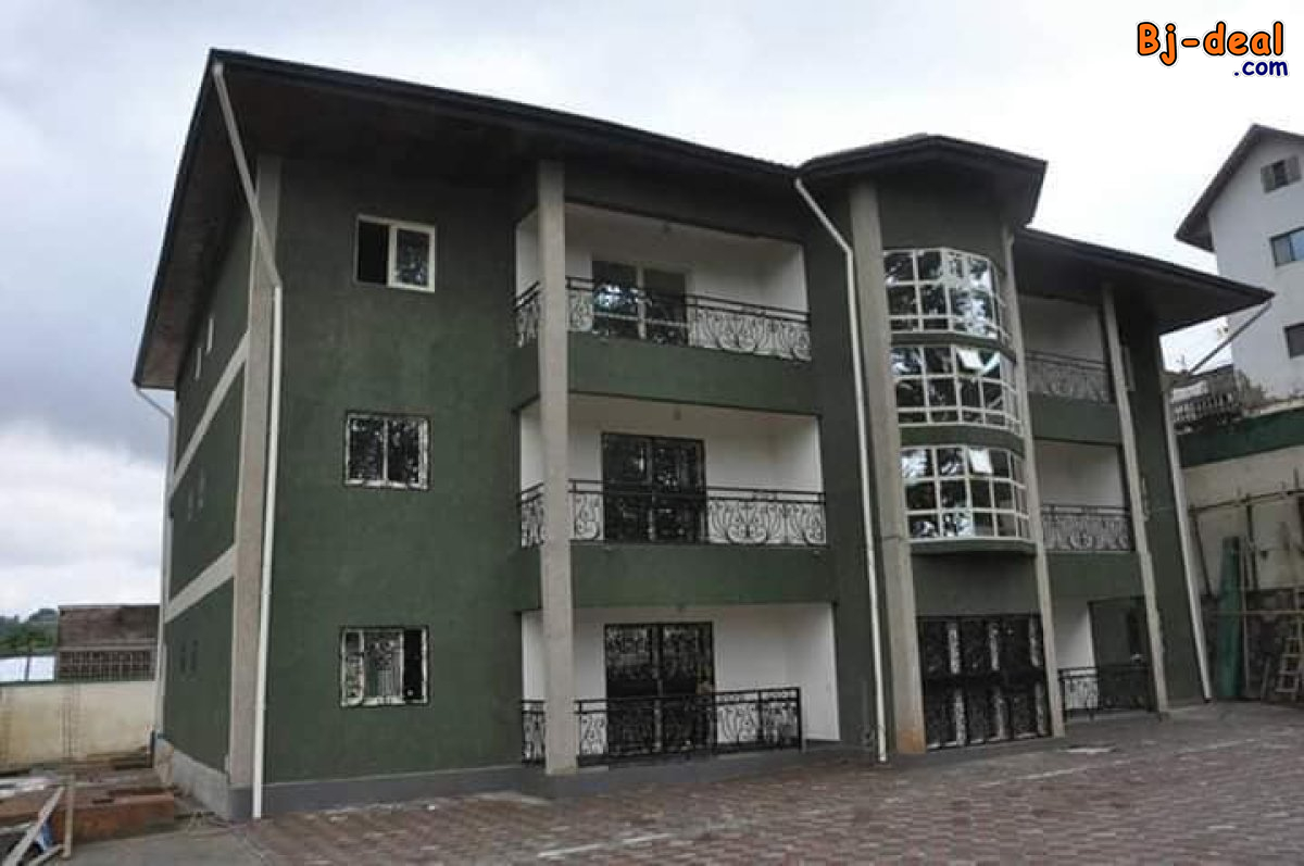 Main image of Immeuble haut standing, neuf de 6 appartements à vendre à Mvan, accès facile et goudronné