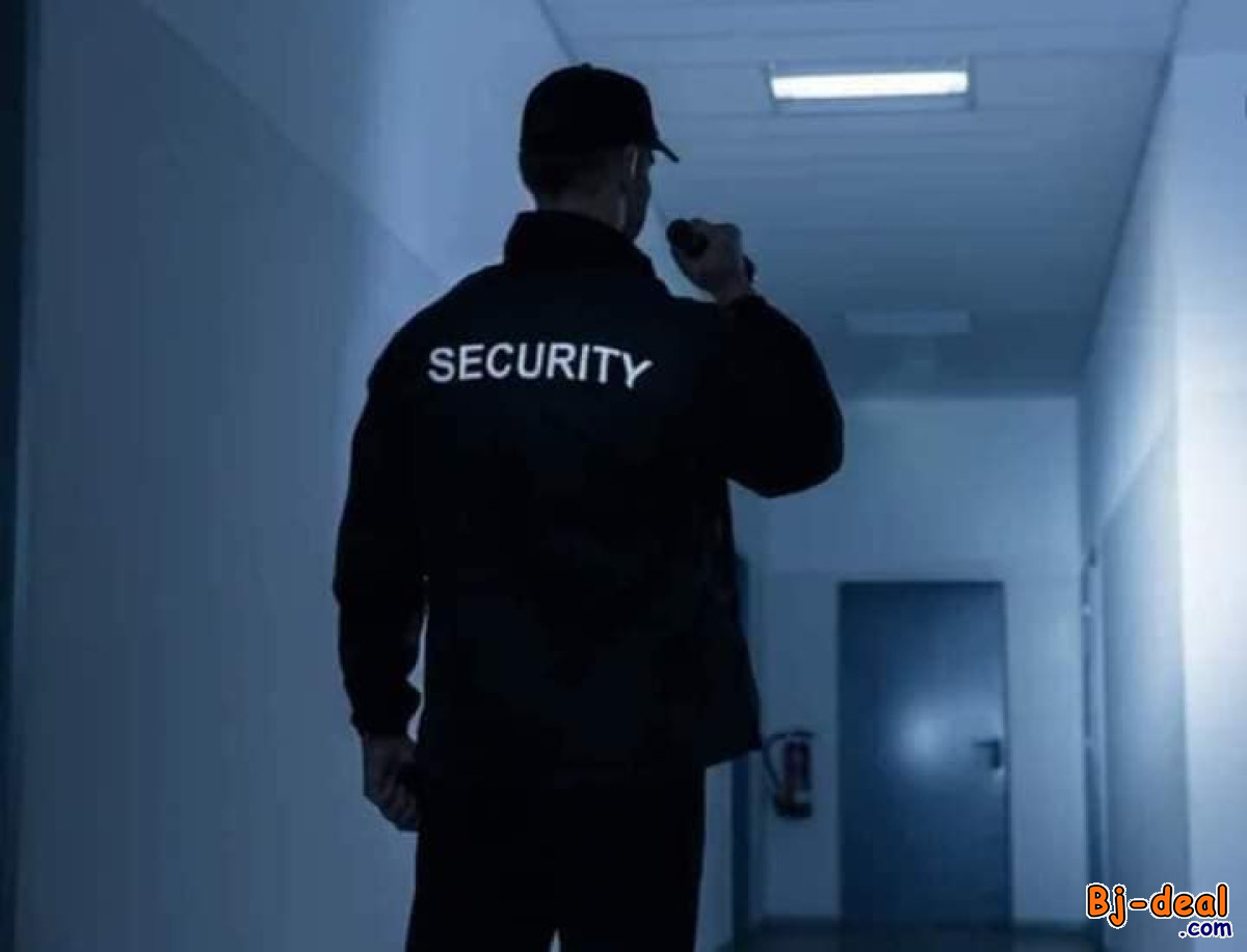 Main image of Placement du personnel de maison nounou résidente ou non à temps partiel ou temps plein