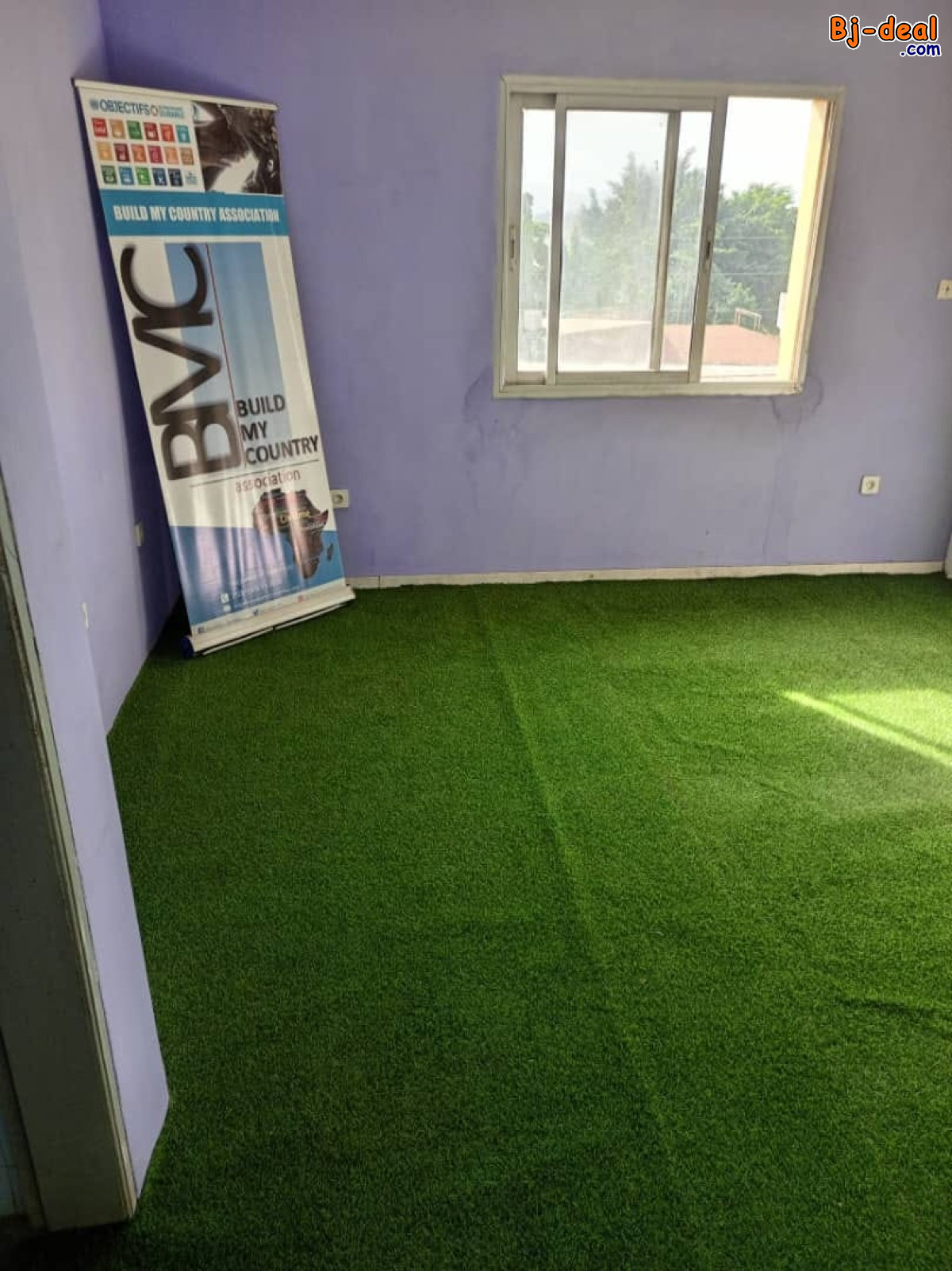 Image principale de Bureaux avec toilettes à Mvog Ada