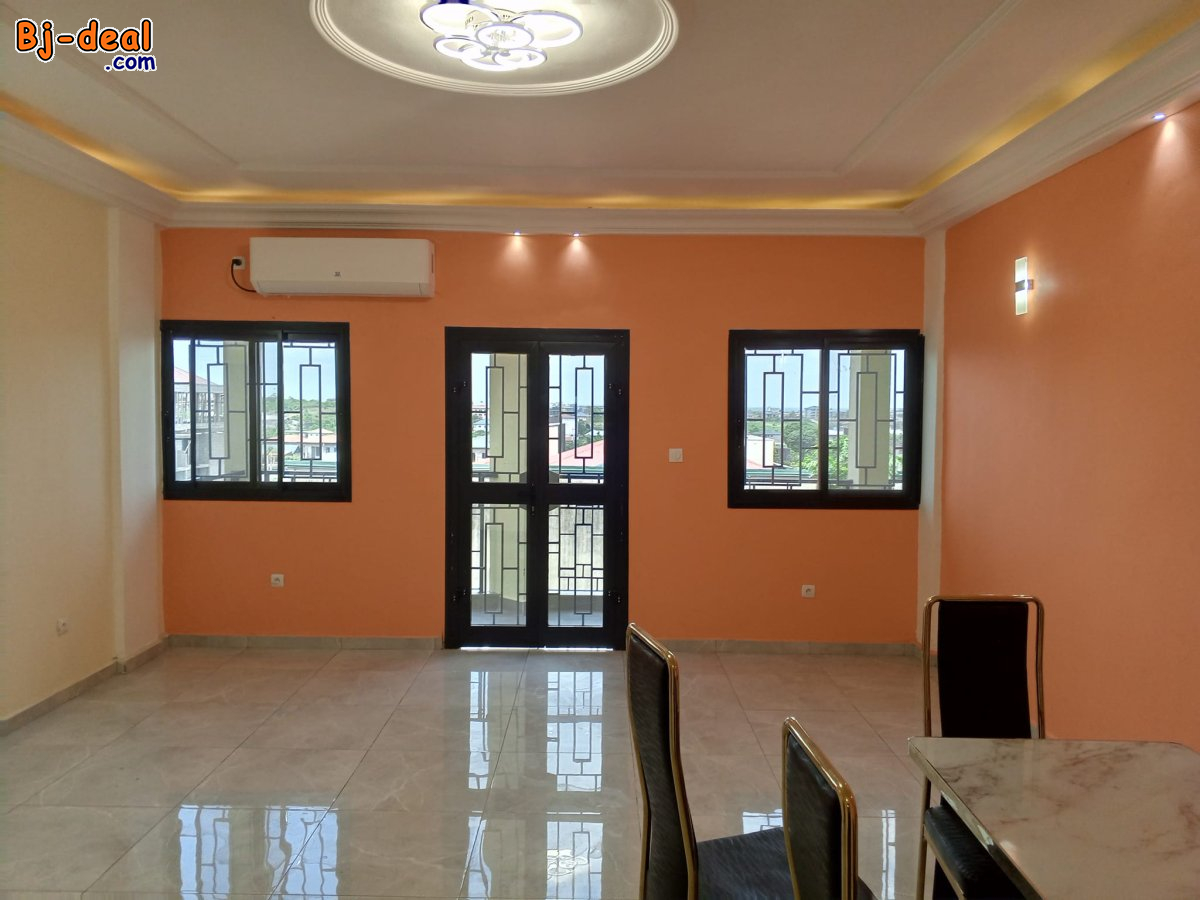 Main image of Bel appartement neuf avec prépayé forage parking à Yassa Douala