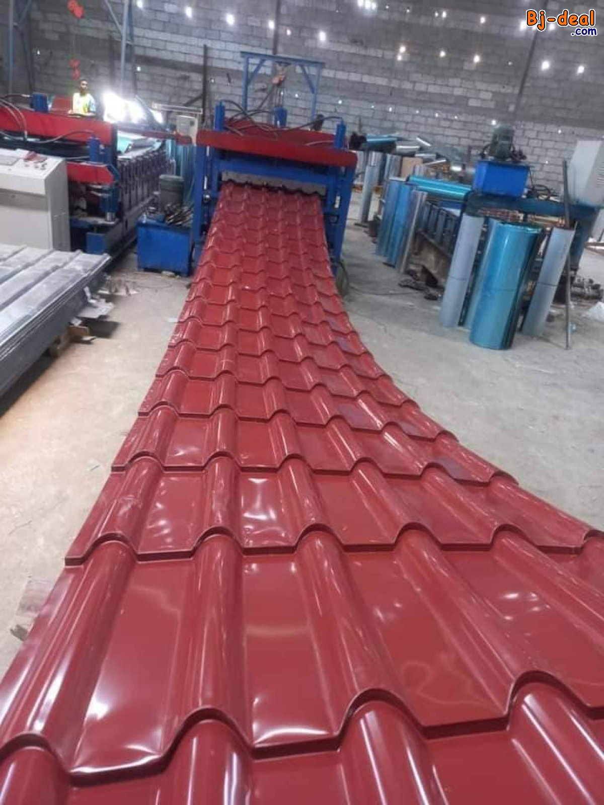 Image principale de Tôles bacs tuiles lisses ondulées aluzinc et aluminium charpente et metrobond