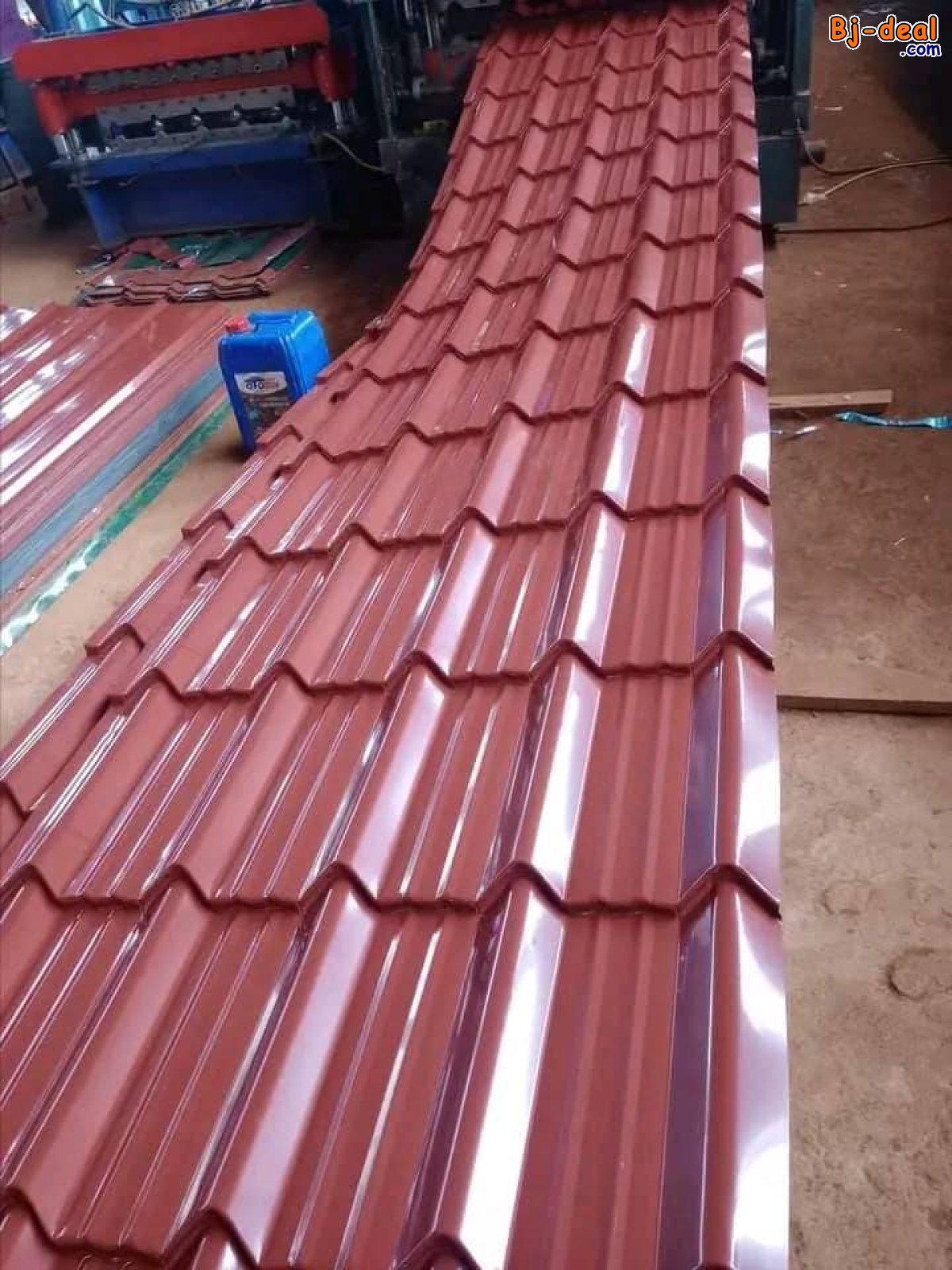 Image principale de VENTE AU PRIX DE GROS Tôles bacs tuiles lisses ondulées accessoires aluminium aluzinc