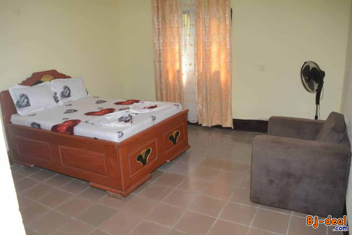 Image principale de APPARTEMENTS MEUBLES - BERTOUA