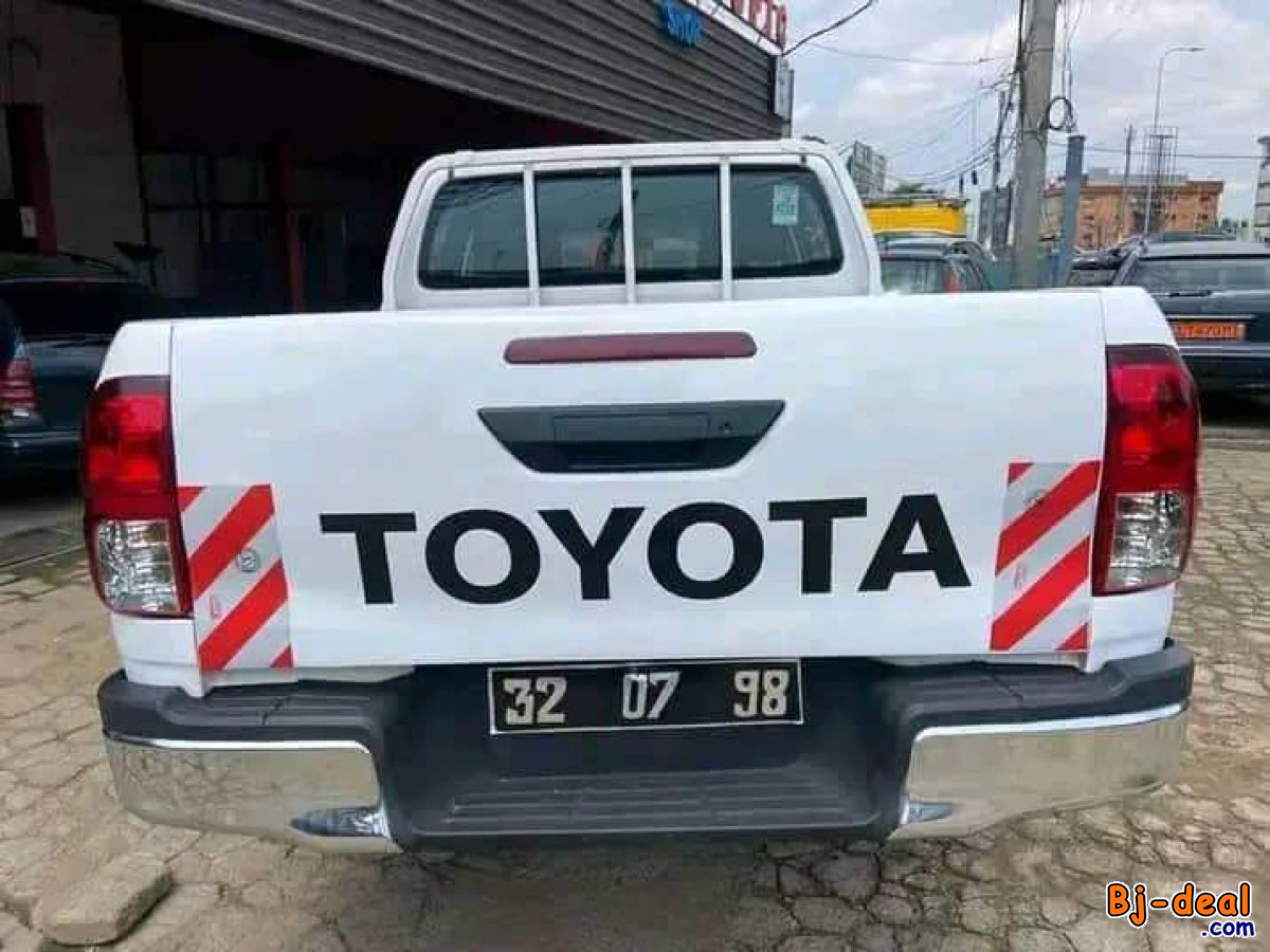 Main image of Toyota pick-up Hilux 2020 a vendre Yaoundé
