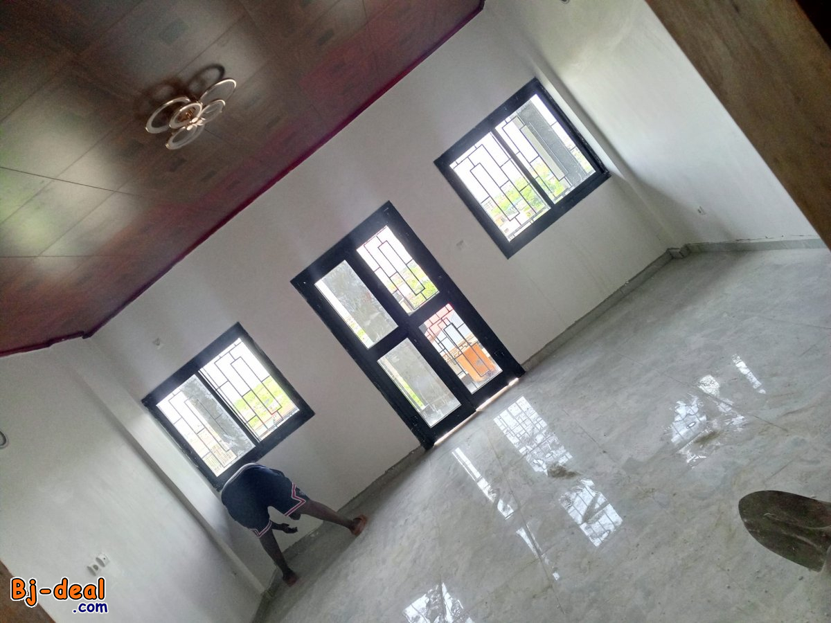 Main image of Vaste studio neuf à Yassa avec prépayé parking forage