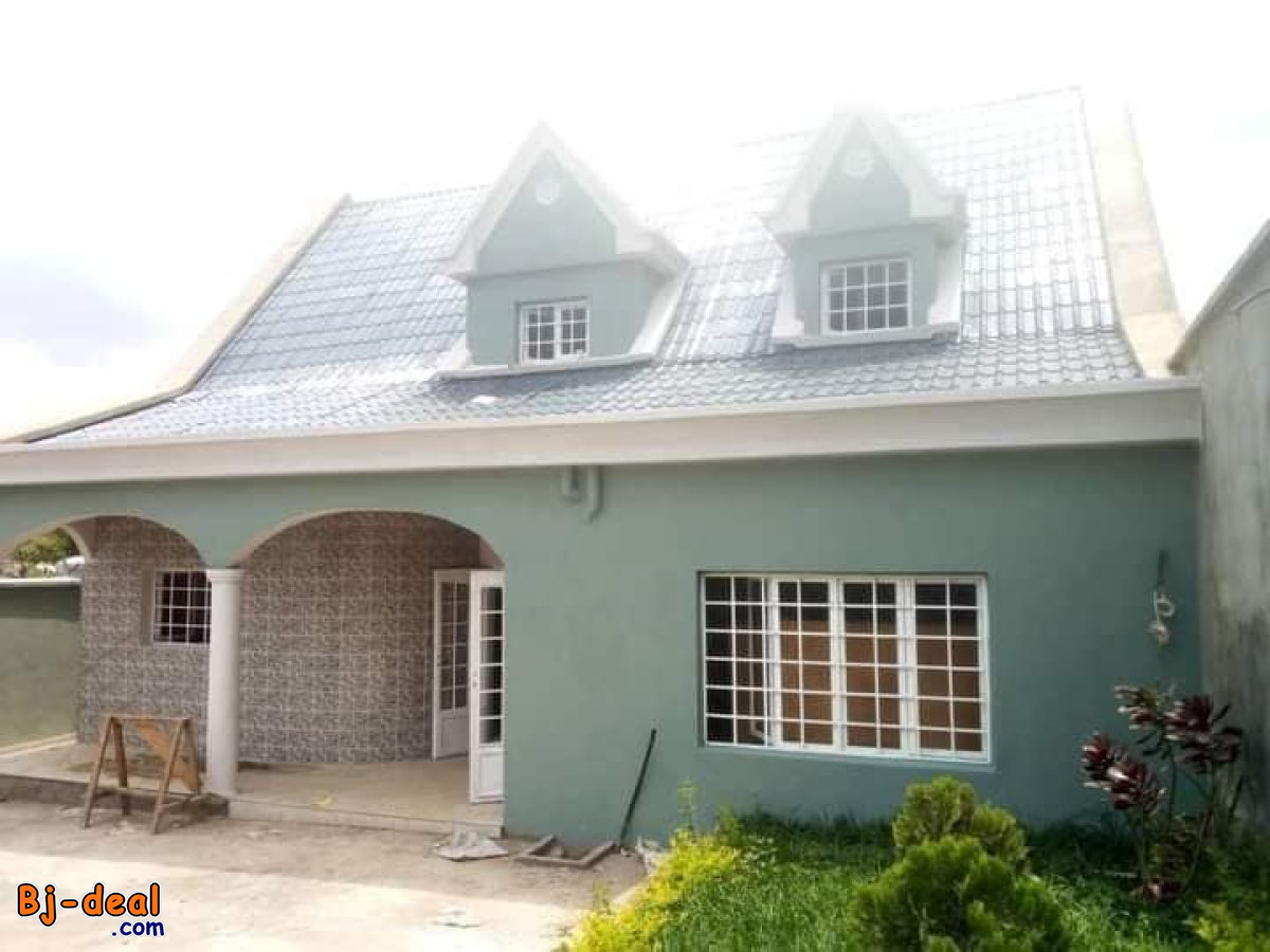 Image principale de Duplex neuf titré avec forage parking à vendre à Nkozoa