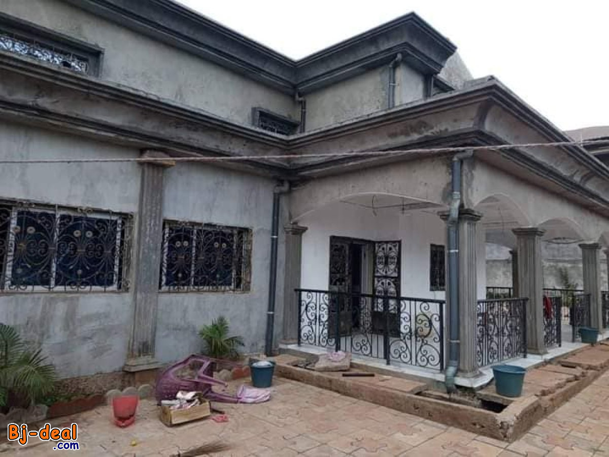 Image principale de Duplex à vendre à Odza petit marché