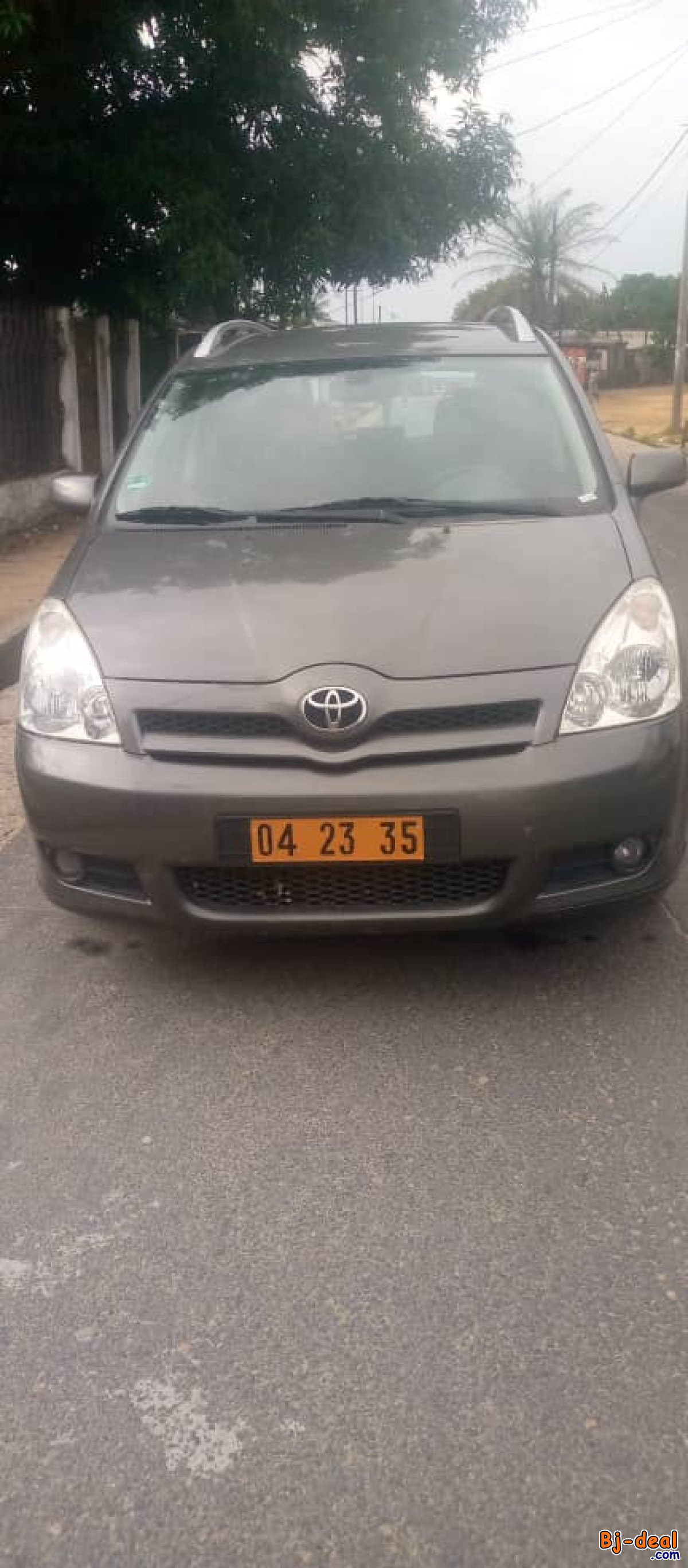 Main image of Toyota Corolla verso année 2006 automatique