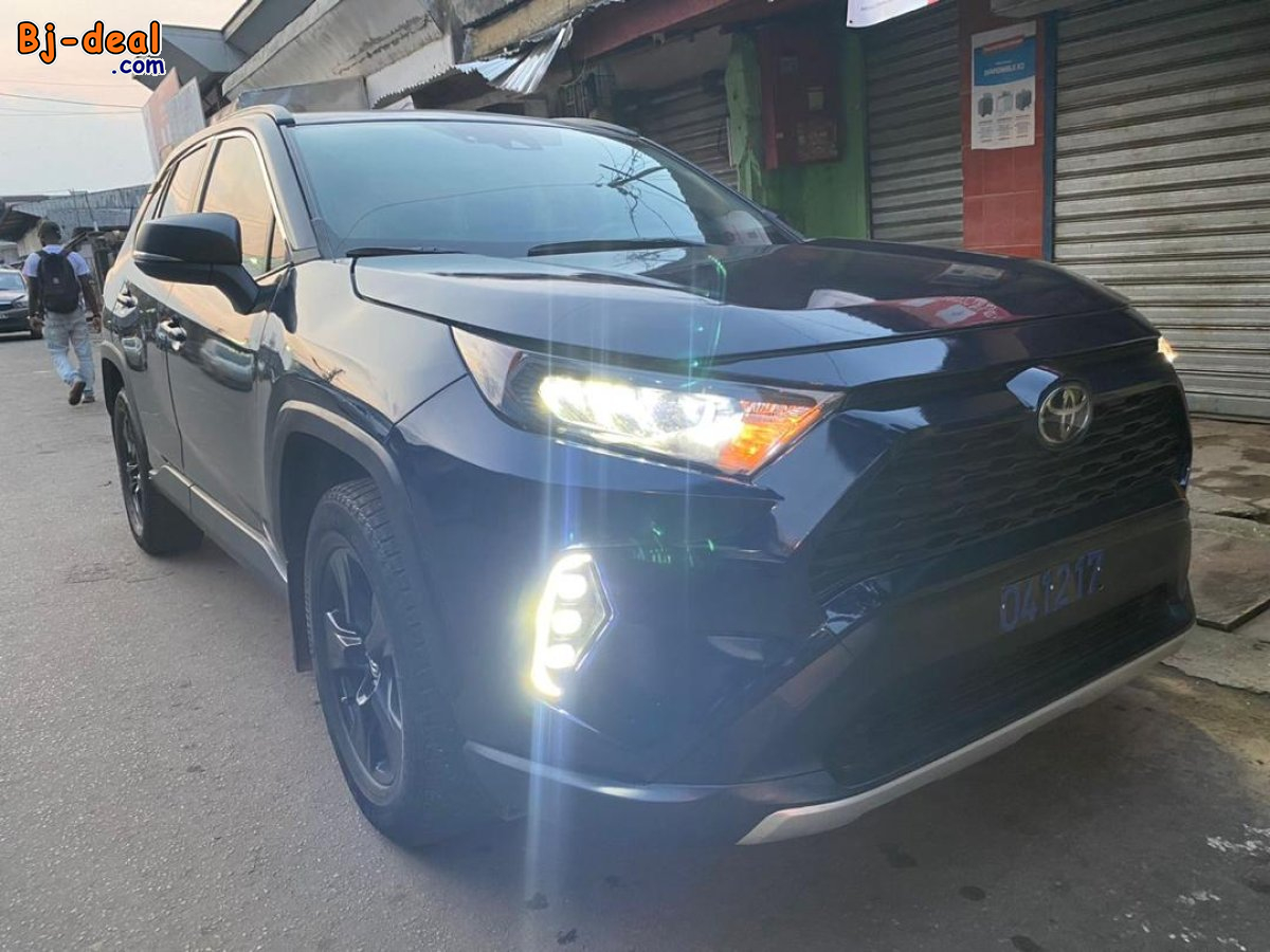 Main image of Toyota RAV4 année 2021
