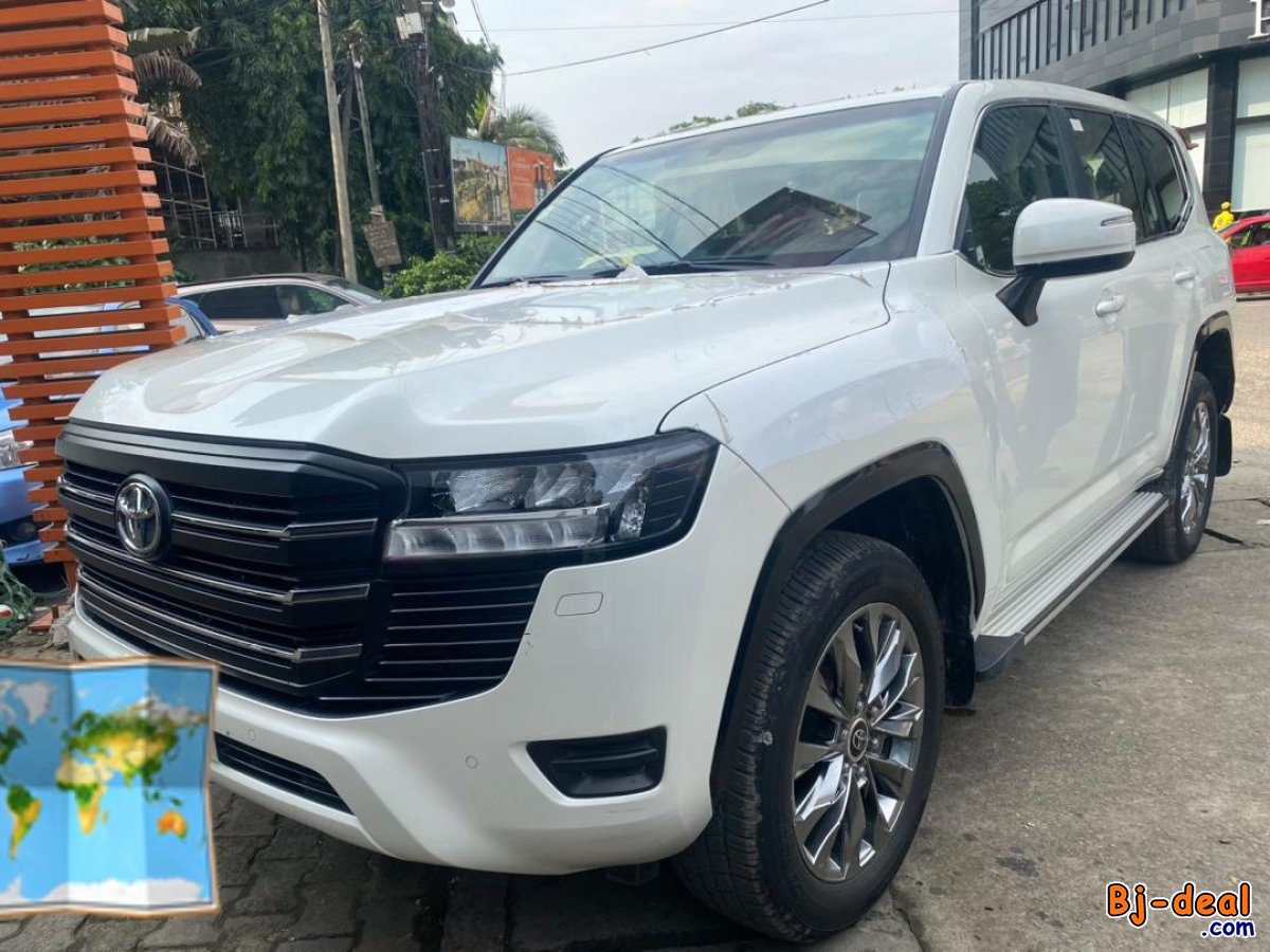 Main image of Toyota Land cruiser GXR année 2023