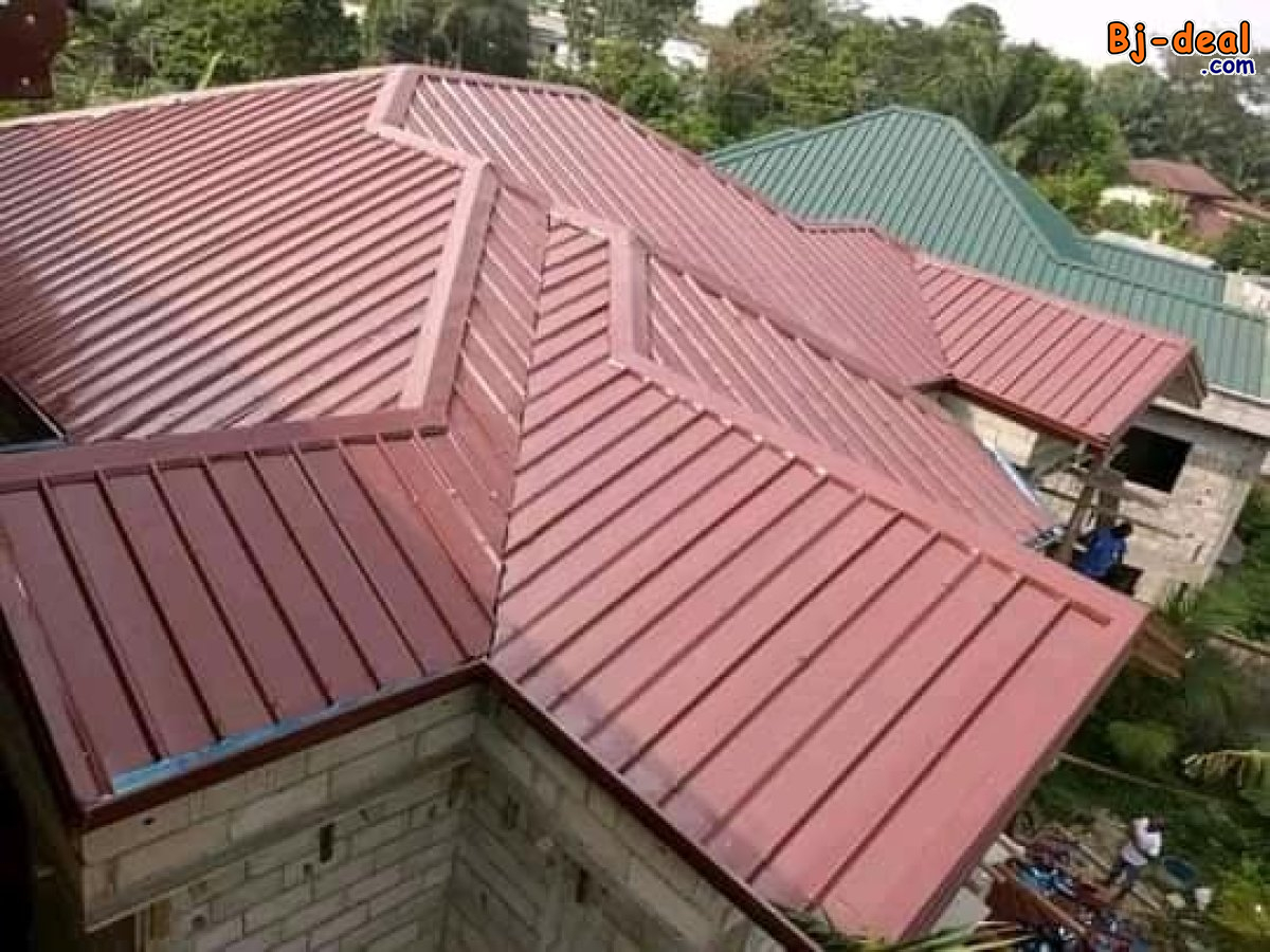 Image principale de Tôles bacs tuiles lisses ondulées et accessoires de bonne qualité aluzinc  aluminium