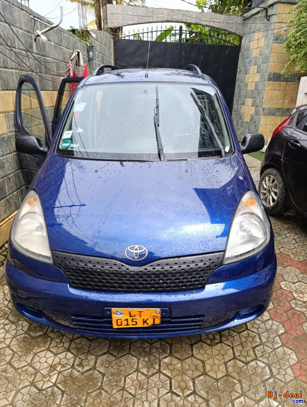 Main image of Toyota Yaris verso 2002