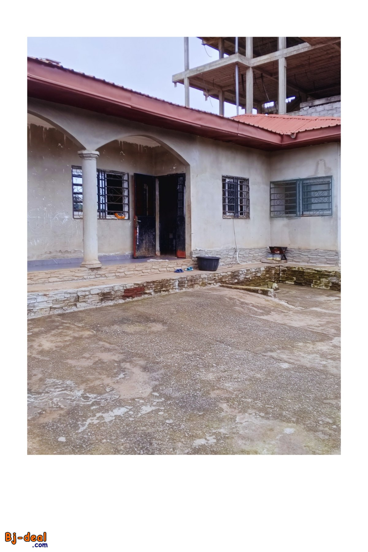 Image principale de Villa à vendre à odza fecafoot